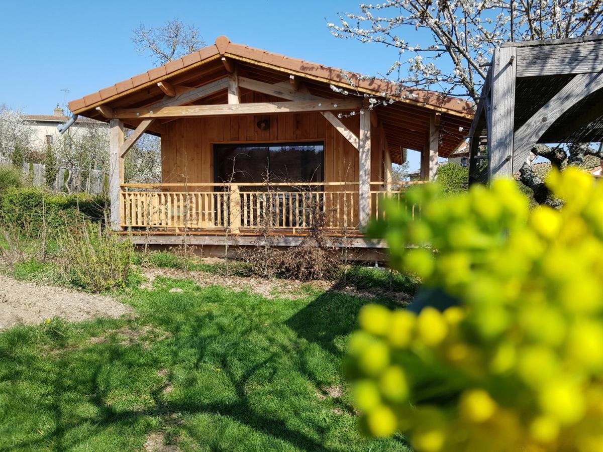 La Cabane Du Jardin Bongheat Buitenkant foto