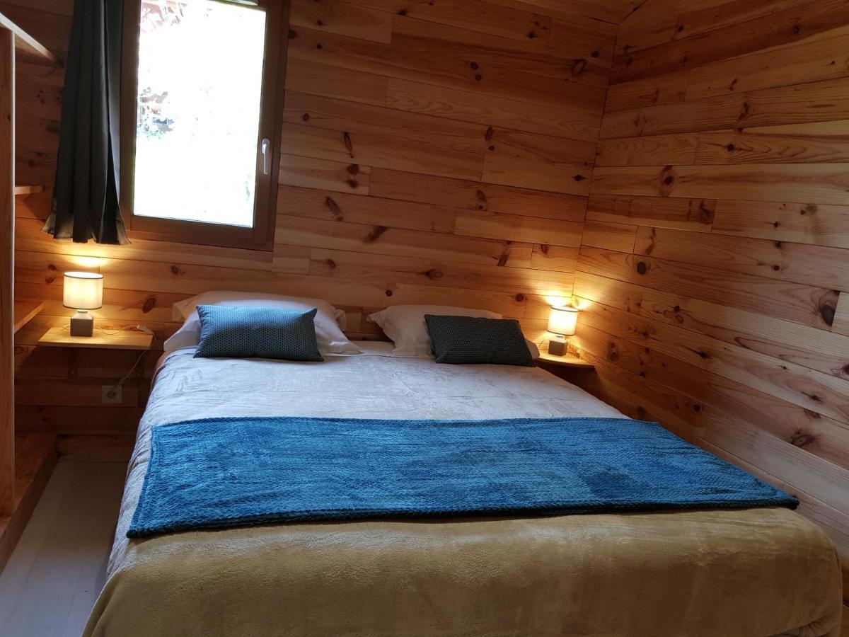 La Cabane Du Jardin Bongheat Buitenkant foto