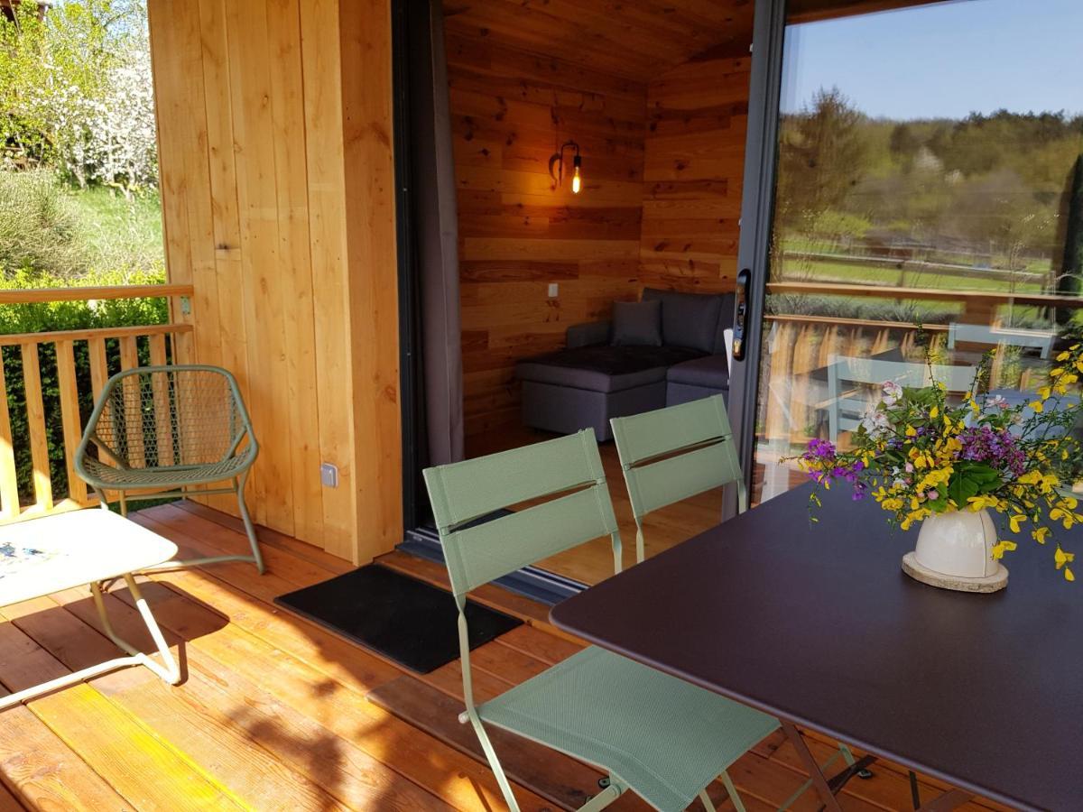 La Cabane Du Jardin Bongheat Buitenkant foto